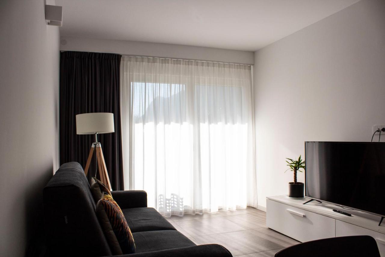 Residence Zangirolami - Luxury Garden And Balcony Apartments Riva del Garda Exterior foto