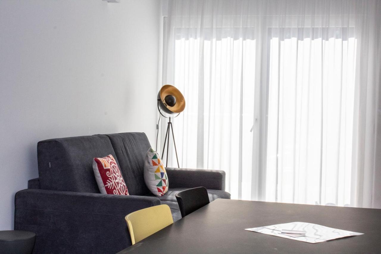 Residence Zangirolami - Luxury Garden And Balcony Apartments Riva del Garda Exterior foto