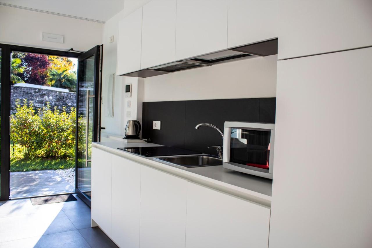 Residence Zangirolami - Luxury Garden And Balcony Apartments Riva del Garda Exterior foto